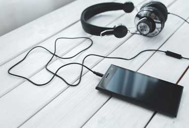 6日凌晨欧冠联赛第四轮又有好戏，重回正轨的曼城能否反制大黄蜂